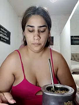 nahiarabiel33 online show from February 2026 02:28:01 PM