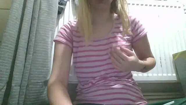 Snapshot of dirty_sasha00 chatting on February 2026 03:51:02 AM dirty sasha00 online show from February 2026 03:51:02 AM