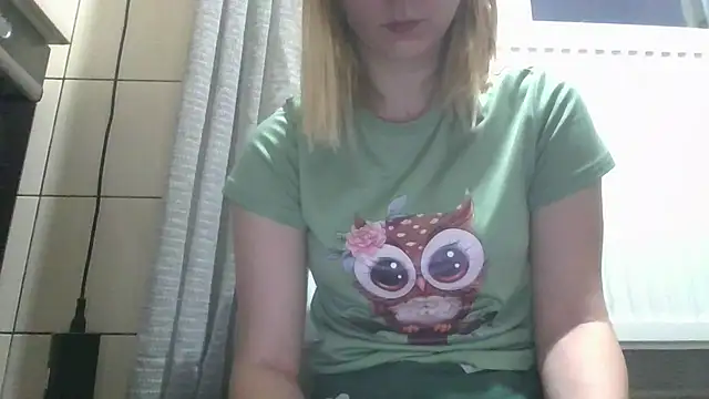 Snapshot of dirty_sasha00 chatting on April 2026 02:35:02 AM dirty sasha00 online show from April 2026 02:35:02 AM