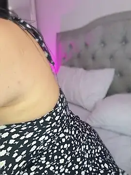 annie  20 online show from March 2026 05:14:02 PM