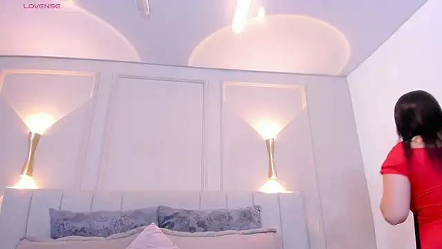 annie  20 online show from February 2026 12:13:02 PM