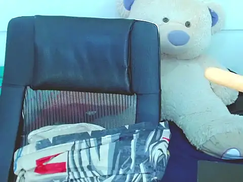 NharaBigCock online show from March 2026 06:52:02 PM