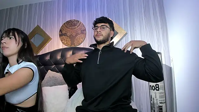 Snapshot of mikeandlucy_ chatting on November 2025 01:25:02 PM mikeandlucy online show from November 2025 01:25:02 PM