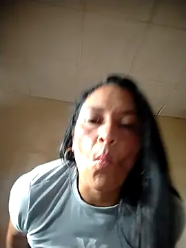 CatleyaSmith online show from April 2026 02:41:01 PM