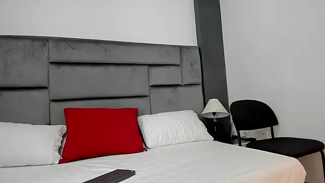 CatleyaSmith online show from January 2026 12:09:01 PM