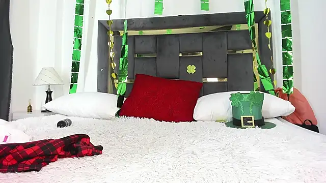 CatleyaSmith online show from March 2026 12:32:02 PM