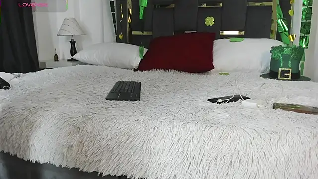 CatleyaSmith online show from March 2026 12:54:01 PM