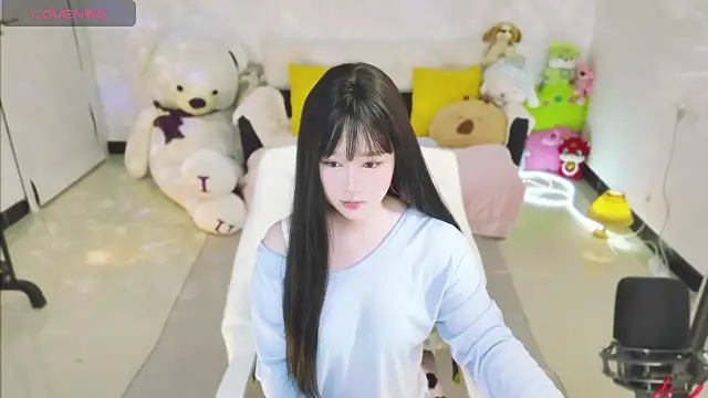 Nina37 online show from January 2026 12:42:01 PM