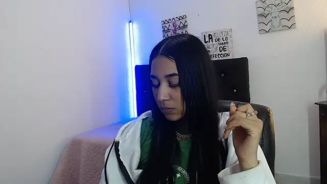 lyam ebony  online show from February 2026 08:20:02 PM