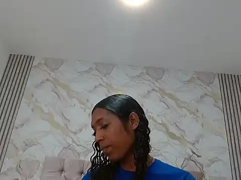 MiaCoock online show from December 2025 02:11:01 PM