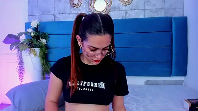 Snapshot of SaraAlvarezx chatting on March 2026 04:40:01 AM SaraAlvarezx online show from March 2026 04:40:01 AM