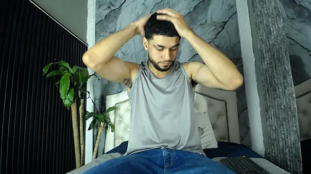 Snapshot of Bry_Dalton chatting on November 2025 03:43:01 AM Bry Dalton online show from November 2025 03:43:01 AM