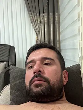 Snapshot of NiktirGit31 chatting on November 2025 03:46:02 PM NiktirGit31 online show from November 2025 03:46:02 PM