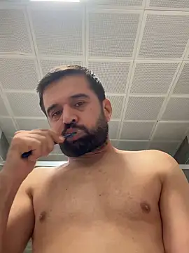 Snapshot of NiktirGit31 chatting on November 2025 01:59:01 PM NiktirGit31 online show from November 2025 01:59:01 PM