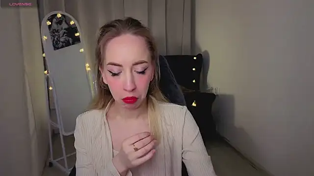 IsabelleBliz online show from March 2026 09:44:01 PM