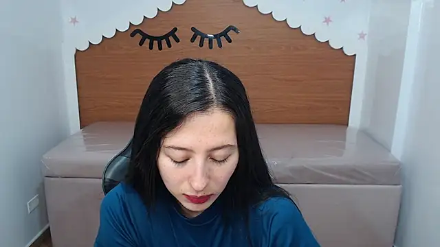 scarlett percy t online show from December 2025 07:12:01 PM