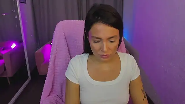 Snapshot of Naila_Whisper chatting on November 2025 02:09:02 PM Naila Whisper online show from November 2025 02:09:02 PM