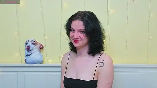 LatinaHuguenin online show from January 2026 07:04:01 AM