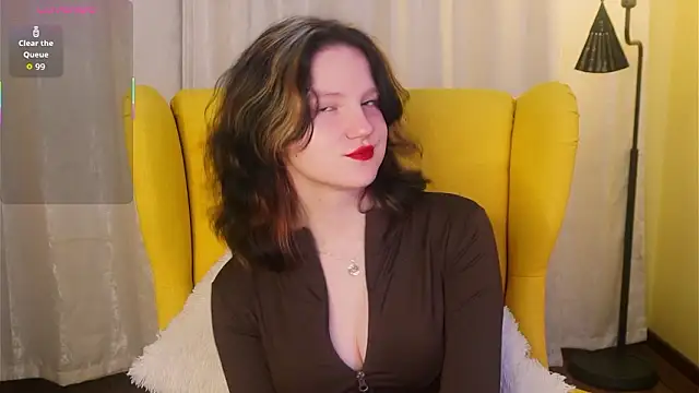 LatinaHuguenin online show from March 2026 06:57:01 PM