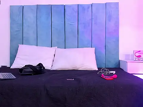 Alesia watson online show from November 2025 06:58:01 PM