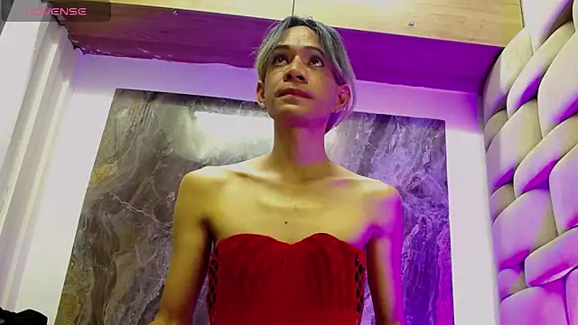 Caitlyn-Joness  online show from November 2025 12:05:02 PM