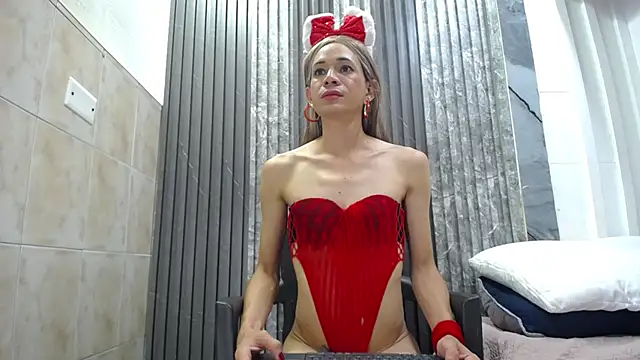 Caitlyn-Joness  online show from November 2025 05:46:01 PM