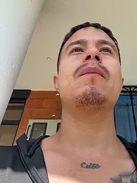 Snapshot of RaySullivan chatting on November 2025 02:32:02 PM RaySullivan online show from November 2025 02:32:02 PM