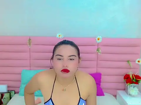 miss charlotte78 online show from November 2025 07:47:01 PM