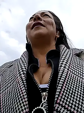 misshot 02 online show from December 2025 07:37:02 PM