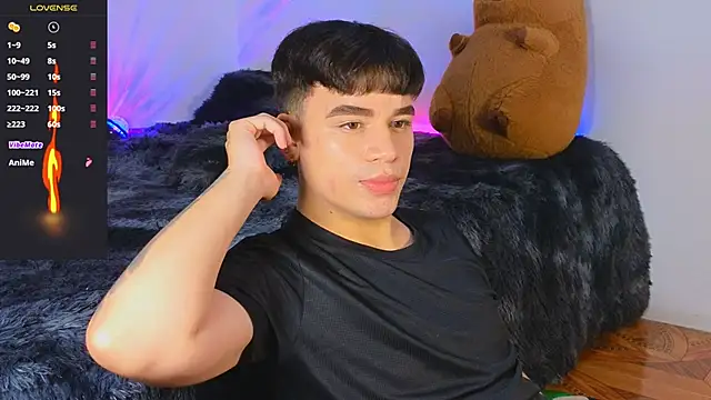 Maiicoll coleman online show from November 2025 04:38:01 AM