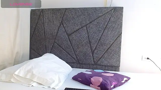 Snapshot of sally_mollylove chatting on November 2025 12:48:01 PM sally mollylove online show from November 2025 12:48:01 PM