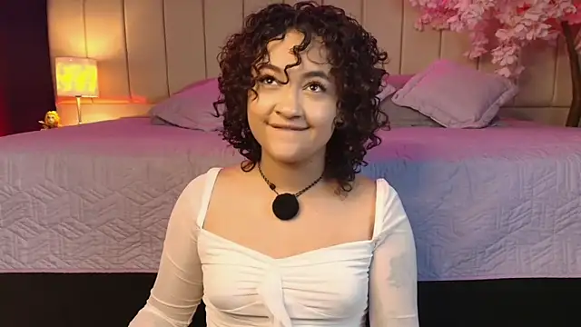  sarahRose online show from April 2026 03:54:01 AM