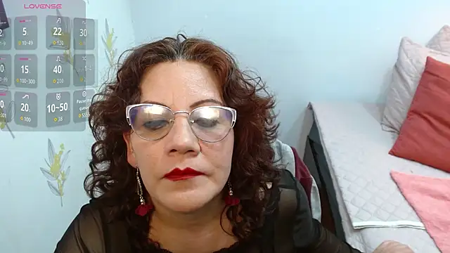 Rosalie Durand online show from February 2026 07:24:02 PM