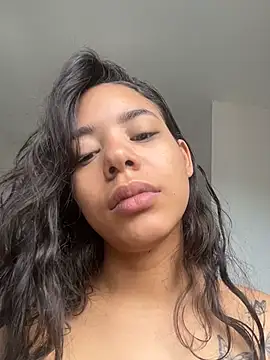 catee martinez online show from November 2025 04:44:01 PM