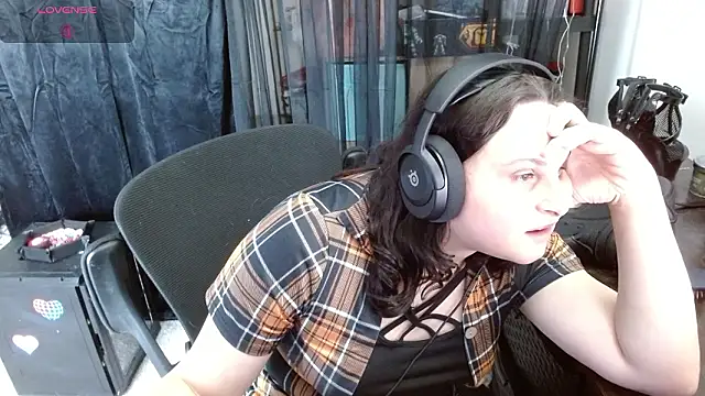 Snapshot of Salacious_Sage chatting on February 2026 10:01:01 PM Salacious Sage online show from February 2026 10:01:01 PM