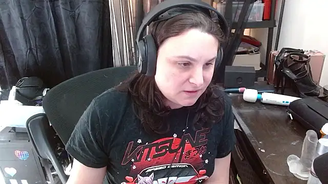 Snapshot of Salacious_Sage chatting on March 2026 01:44:01 PM Salacious Sage online show from March 2026 01:44:01 PM