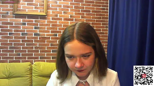 AlissaGerardo online show from November 2025 02:07:02 PM