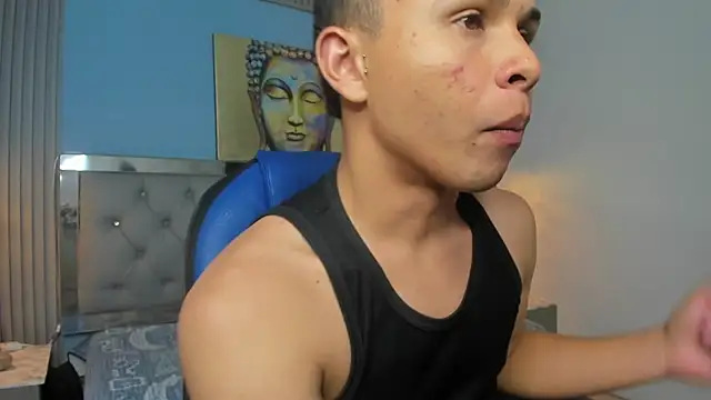 Liams18 online show from November 2025 02:11:02 AM