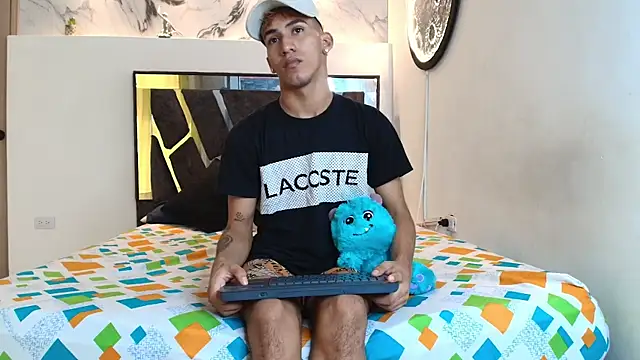 Snapshot of IMPERIO_ROMANO chatting on November 2025 07:14:01 PM IMPERIO ROMANO online show from November 2025 07:14:01 PM