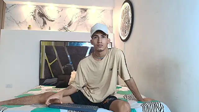 Snapshot of IMPERIO_ROMANO chatting on December 2025 07:15:02 PM IMPERIO ROMANO online show from December 2025 07:15:02 PM