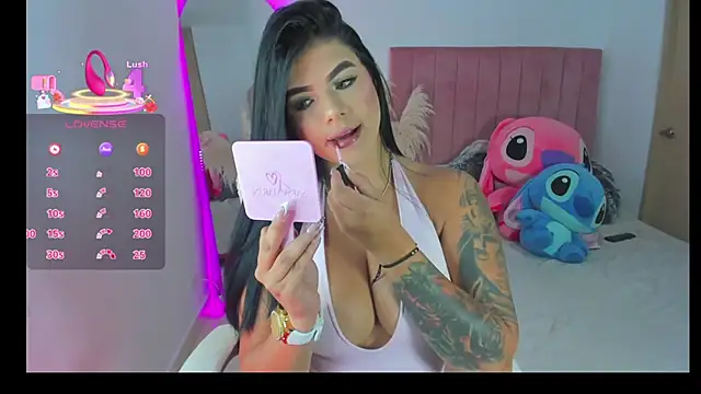 Janettcruz online show from November 2025 11:37:01 PM