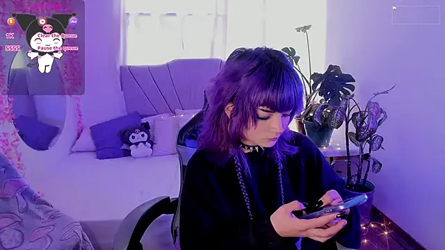 ravencollen online show from February 2026 05:58:01 PM