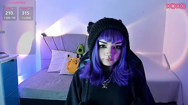 Snapshot of ravencollen chatting on November 2025 01:43:01 PM ravencollen online show from November 2025 01:43:01 PM