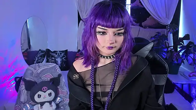 ravencollen online show from March 2026 07:25:01 PM