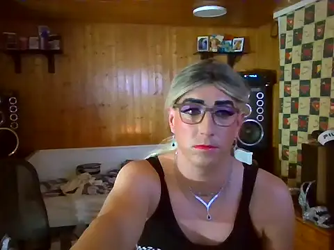 Snapshot of AgnesCross39 chatting on December 2025 04:25:01 AM AgnesCross39 online show from December 2025 04:25:01 AM