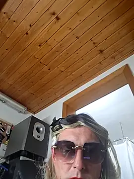 Snapshot of AgnesCross39 chatting on March 2026 08:14:02 PM AgnesCross39 online show from March 2026 08:14:02 PM