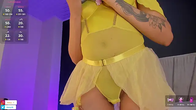 Heicy--01 online show from November 2025 08:19:01 PM