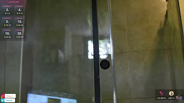 Heicy--01 online show from November 2025 08:40:02 PM