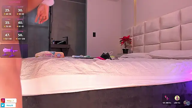 Heicy--01 online show from December 2025 07:57:02 PM