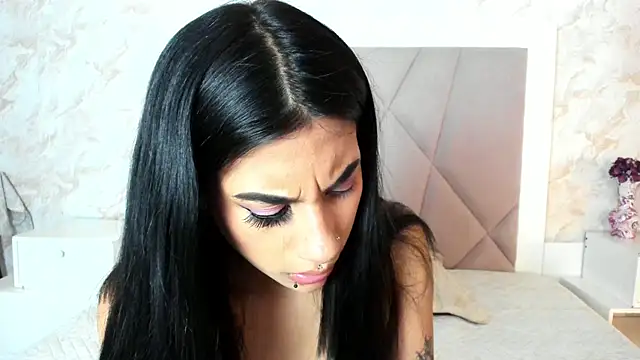 Madhison 5 online show from December 2025 08:31:01 PM